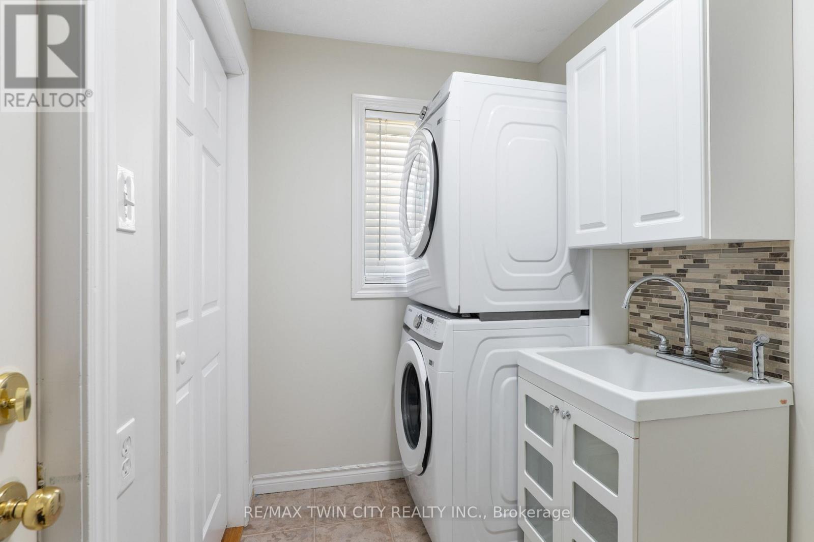 176 Pine Valley Drive, Kitchener, Ontario  N2P 2V8 - Photo 17 - X12460734