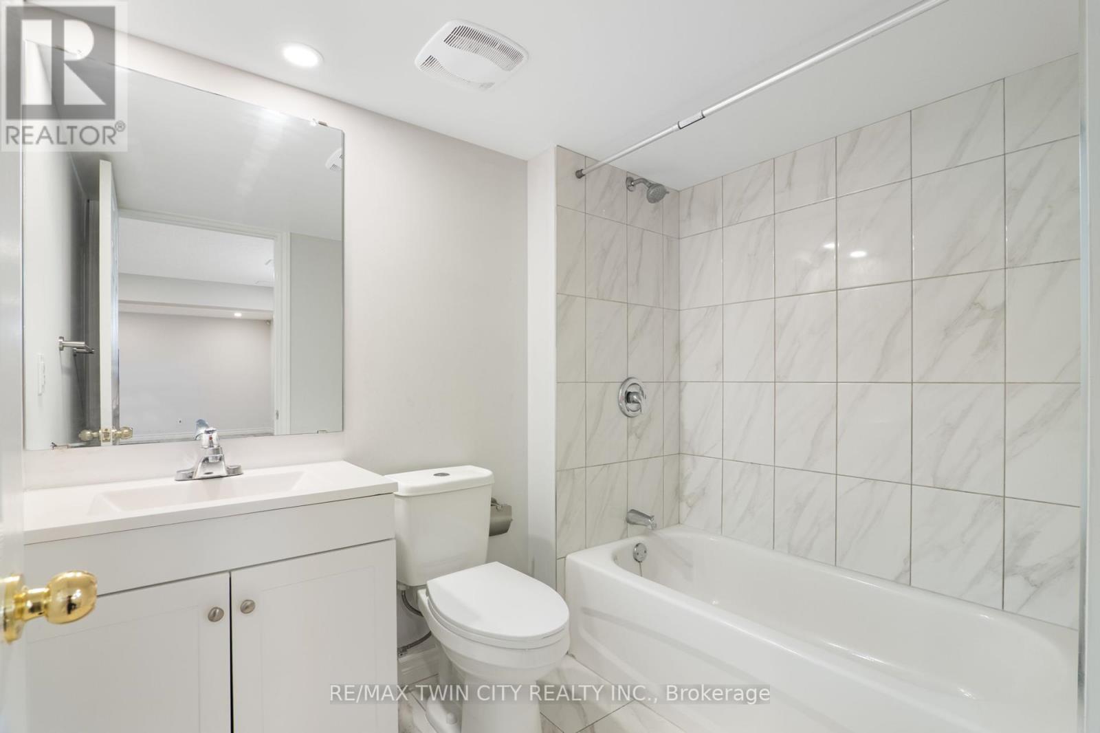 176 Pine Valley Drive, Kitchener, Ontario  N2P 2V8 - Photo 38 - X12460734