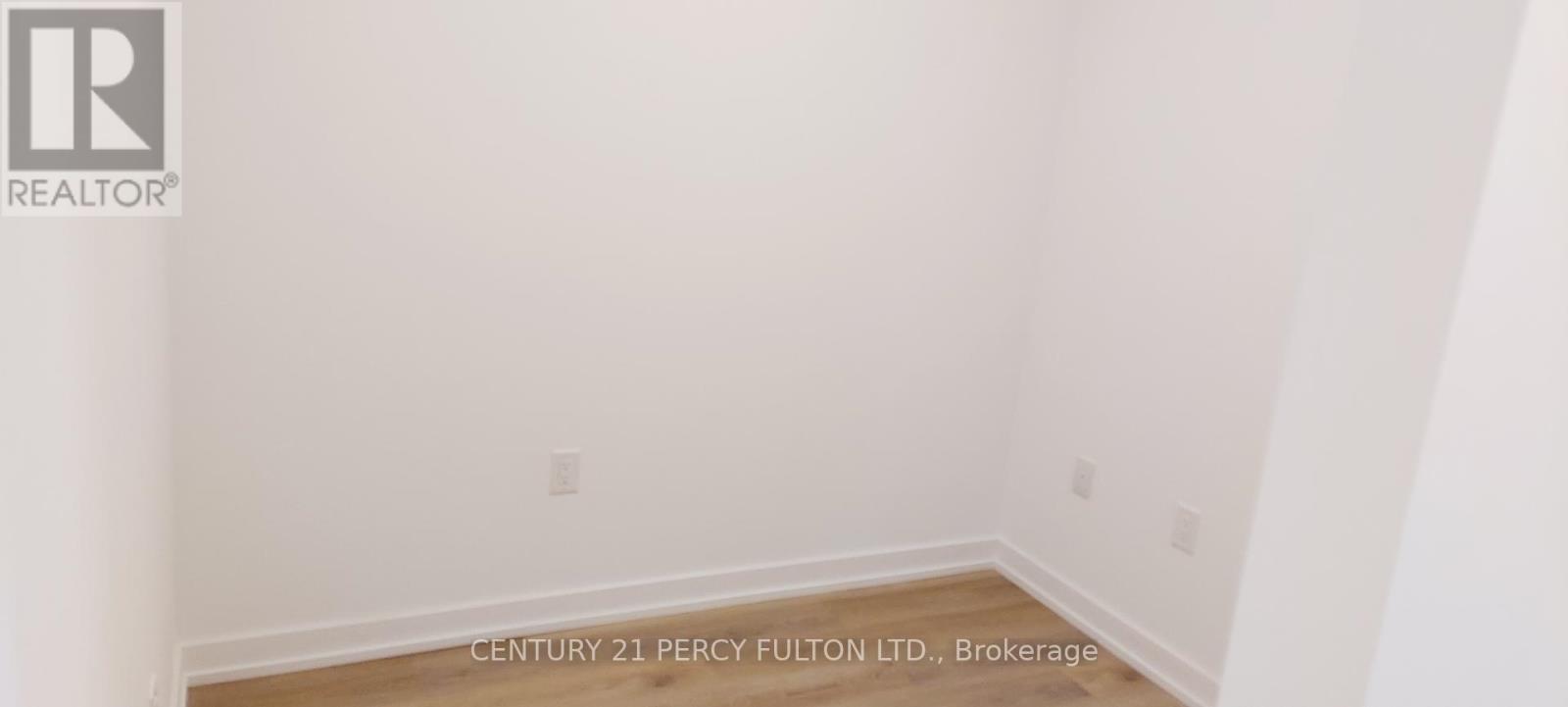 501 - 395 Square One Drive, Mississauga, Ontario  L5B 0P6 - Photo 4 - W12460311