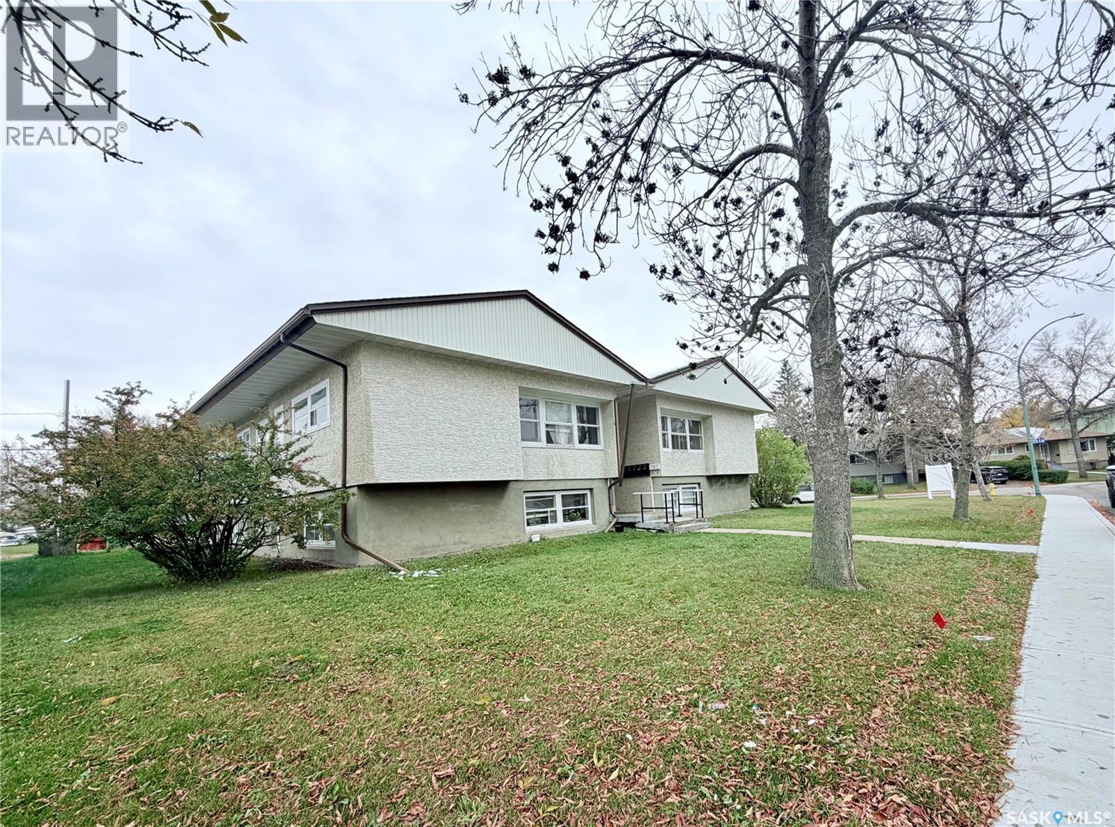 2439 Harvey Street, Regina, Saskatchewan  S4N 2N5 - Photo 4 - SK020771