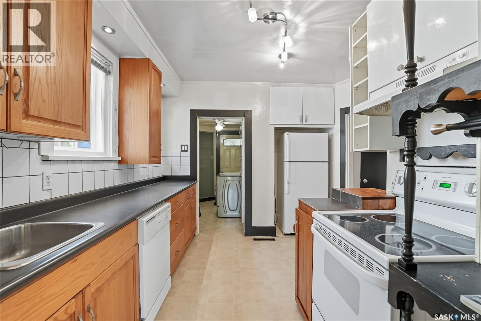 912 5th Avenue N, Saskatoon, Saskatchewan  S7K 2S1 - Photo 10 - SK020741