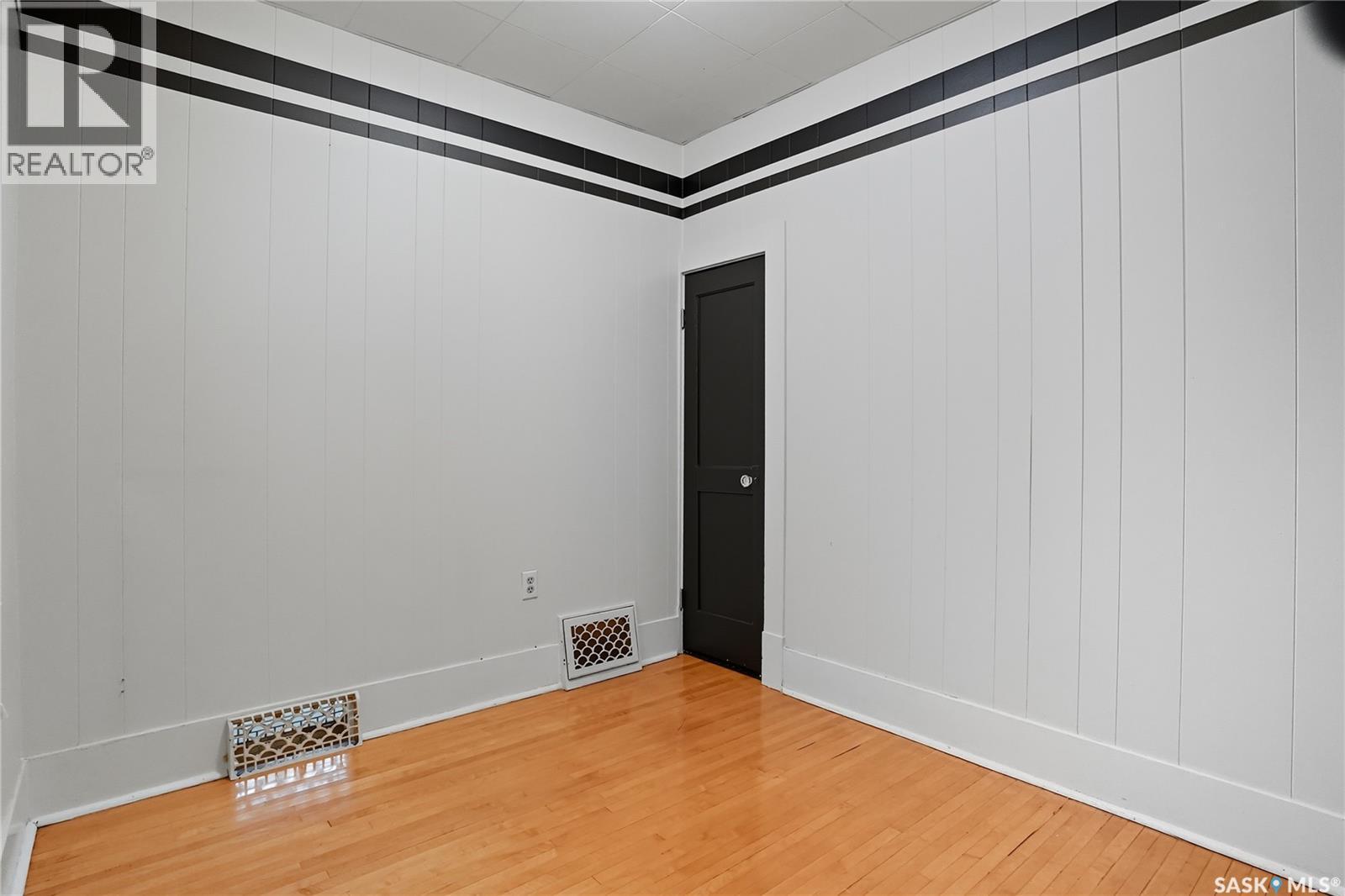 912 5th Avenue N, Saskatoon, Saskatchewan  S7K 2S1 - Photo 23 - SK020741