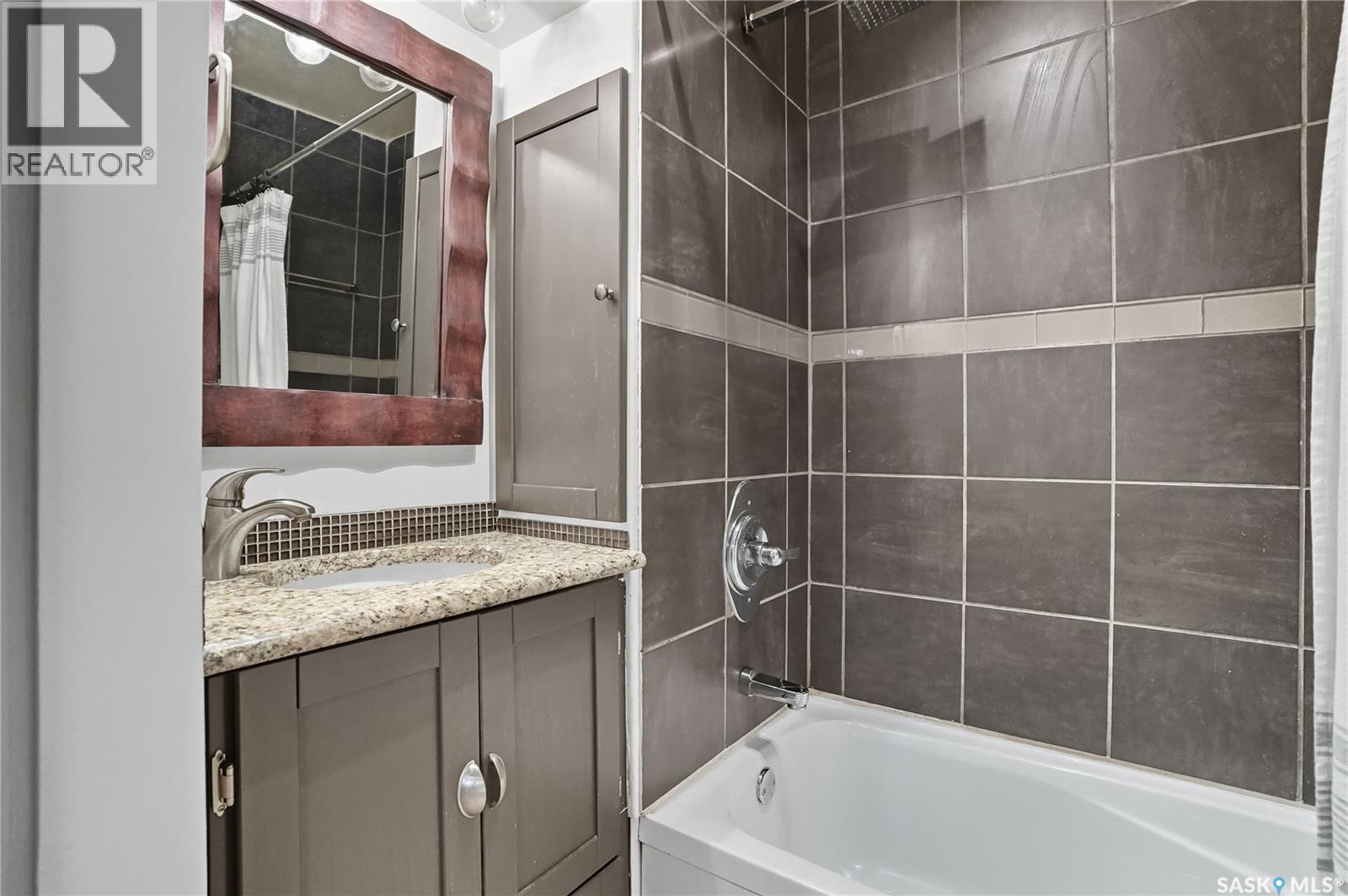 912 5th Avenue N, Saskatoon, Saskatchewan  S7K 2S1 - Photo 25 - SK020741