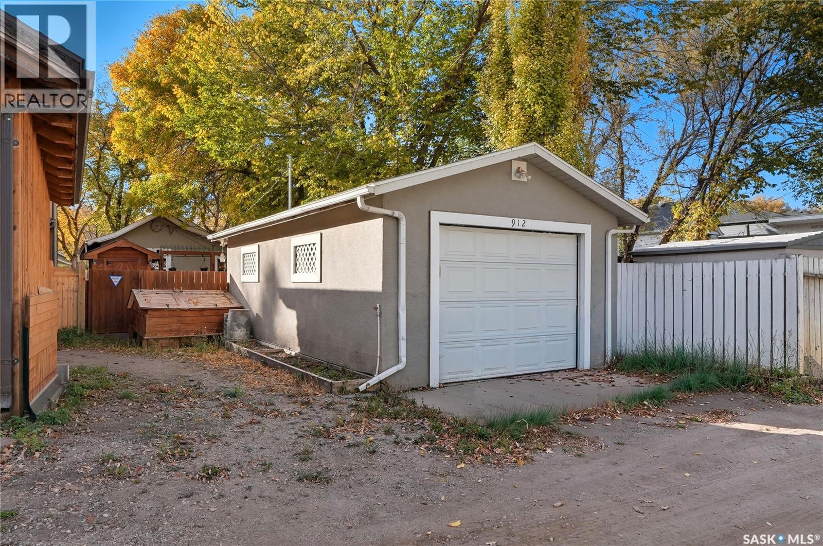 912 5th Avenue N, Saskatoon, Saskatchewan  S7K 2S1 - Photo 41 - SK020741