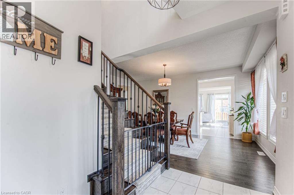 39 Reistwood Drive, Kitchener, Ontario  N2R 0N8 - Photo 6 - 40778683
