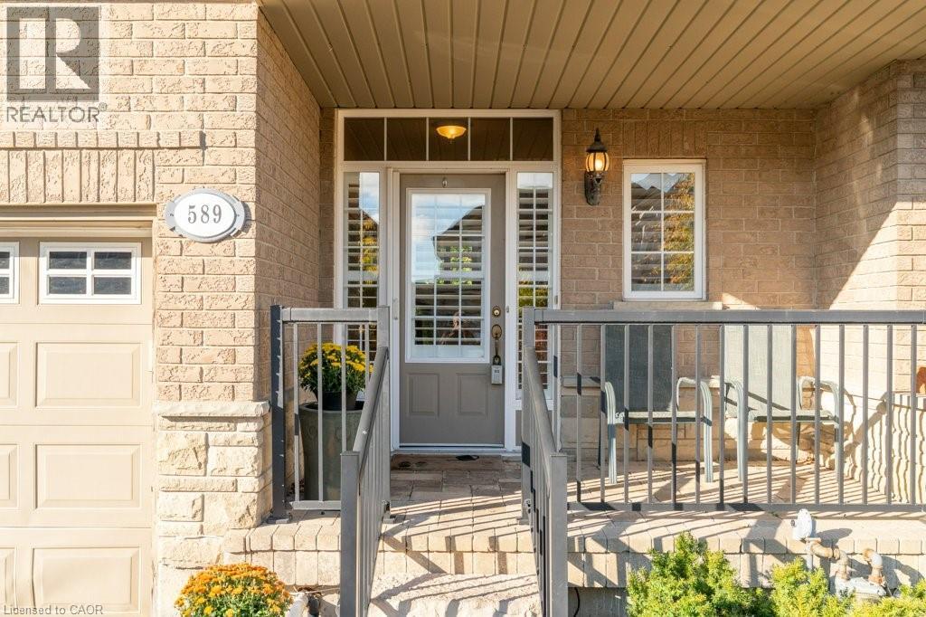 589 Winterburg Walk, Waterloo, Ontario  N2V 2M8 - Photo 3 - 40777550