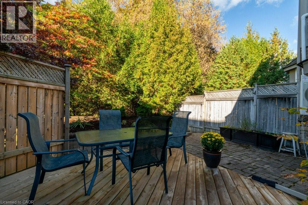 589 Winterburg Walk, Waterloo, Ontario  N2V 2M8 - Photo 32 - 40777550