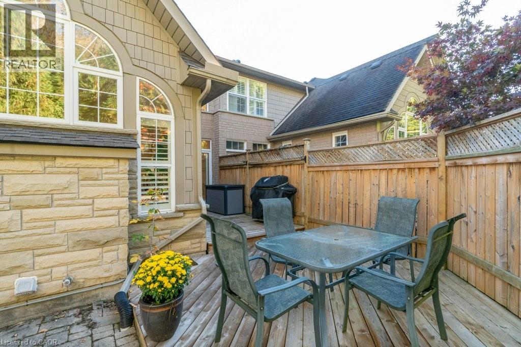 589 Winterburg Walk, Waterloo, Ontario  N2V 2M8 - Photo 34 - 40777550