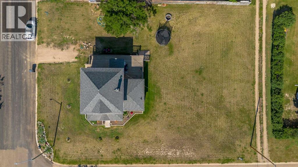 202 4 Street, Warner, Alberta  T0K 2L0 - Photo 37 - A2232947