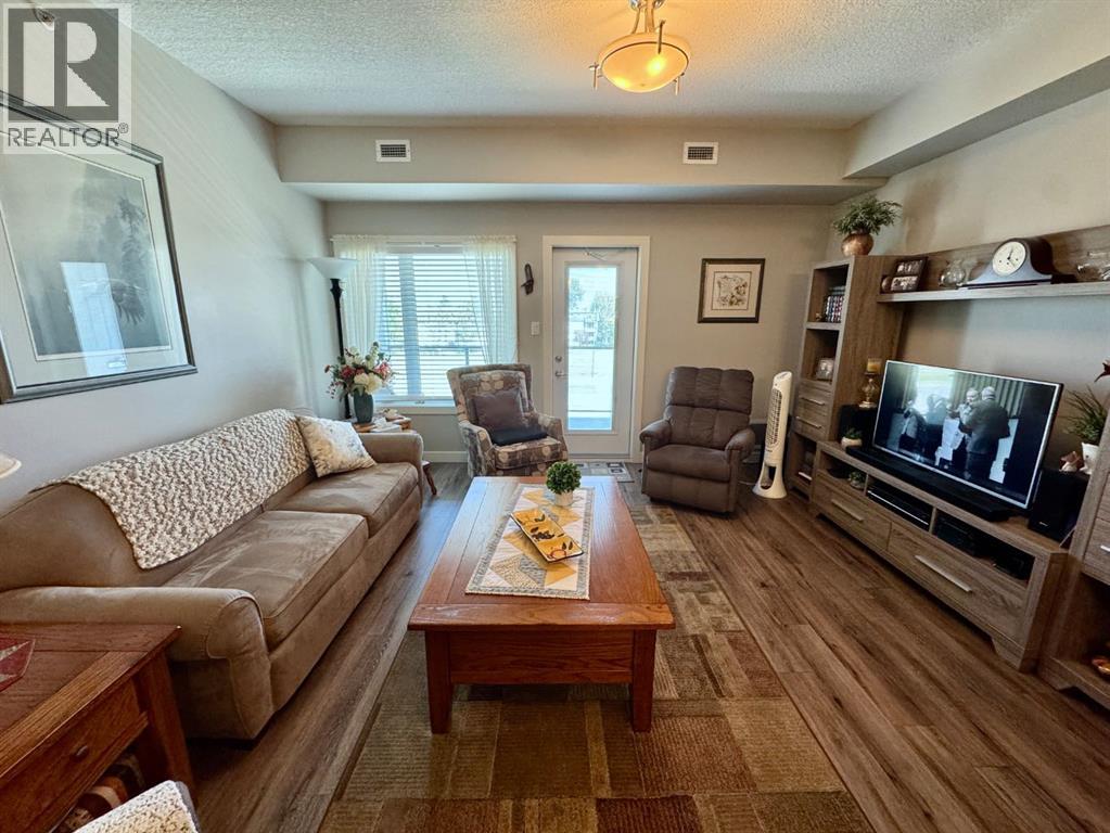306, 173 Fairmont Boulevard S, Lethbridge, Alberta  T1K 7G4 - Photo 4 - A2255920