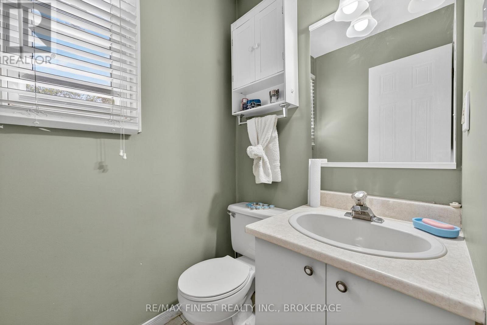 231 Church Street, Greater Napanee, Ontario  K7R 1C5 - Photo 5 - X12460821