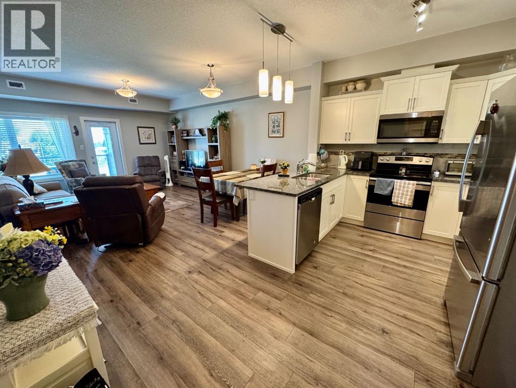 306, 173 Fairmont Boulevard S, Lethbridge, Alberta  T1K 7G4 - Photo 2 - A2255920