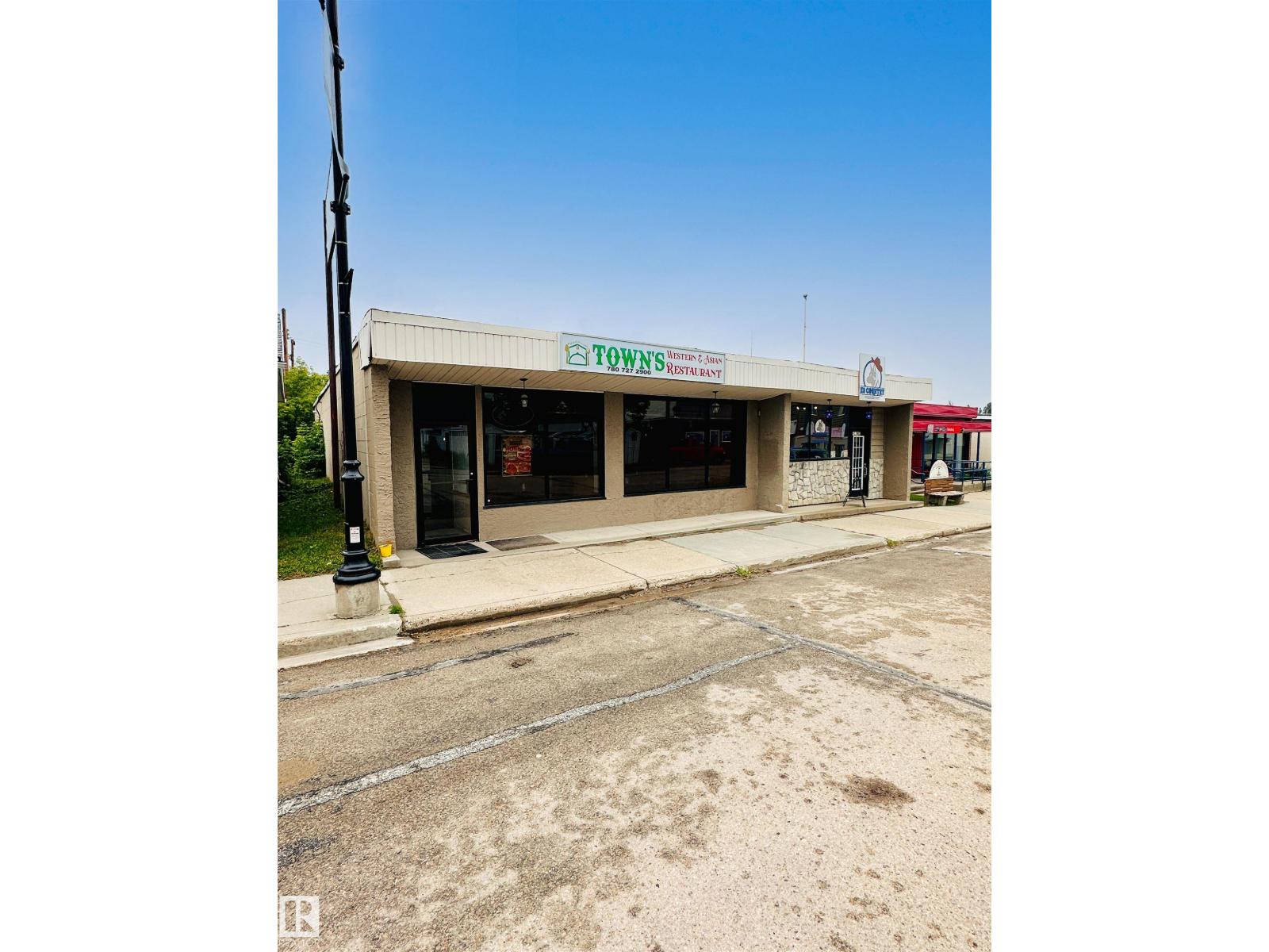 5012 ,  5014 50 Street, Evansburg, Alberta  T0E 0T0 - Photo 3 - E4462000