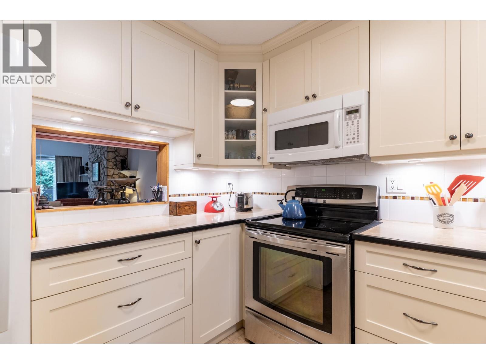 3029 Carina Place, Burnaby, British Columbia  V3J 1B4 - Photo 7 - R3057914