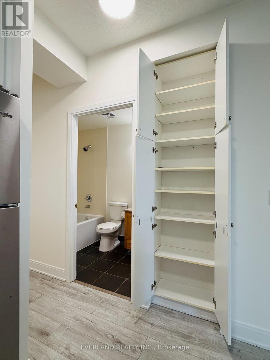 610 - 125 Village Green Square, Toronto, Ontario  M1S 0G3 - Photo 28 - E12353088