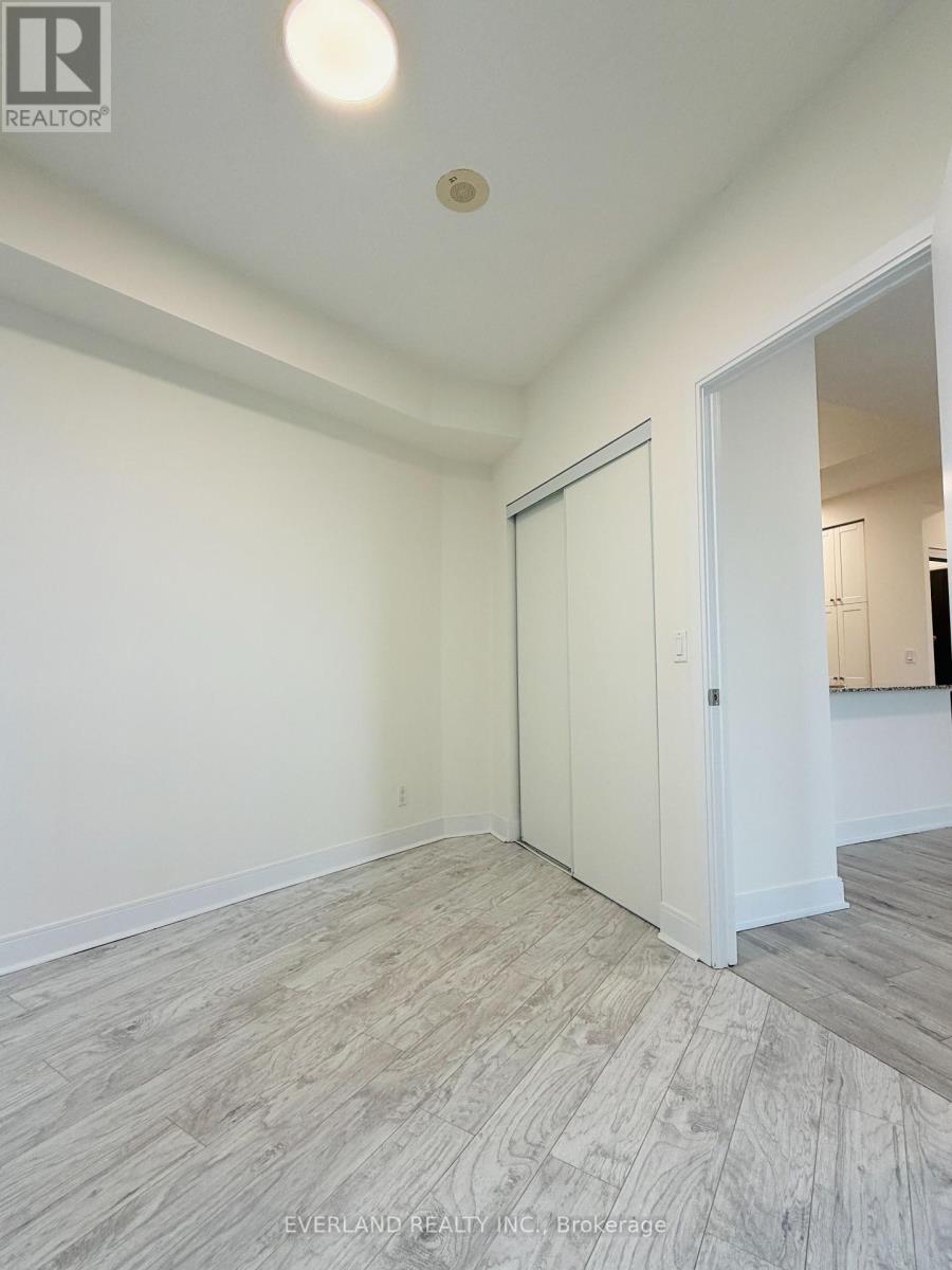 610 - 125 Village Green Square, Toronto, Ontario  M1S 0G3 - Photo 11 - E12353088