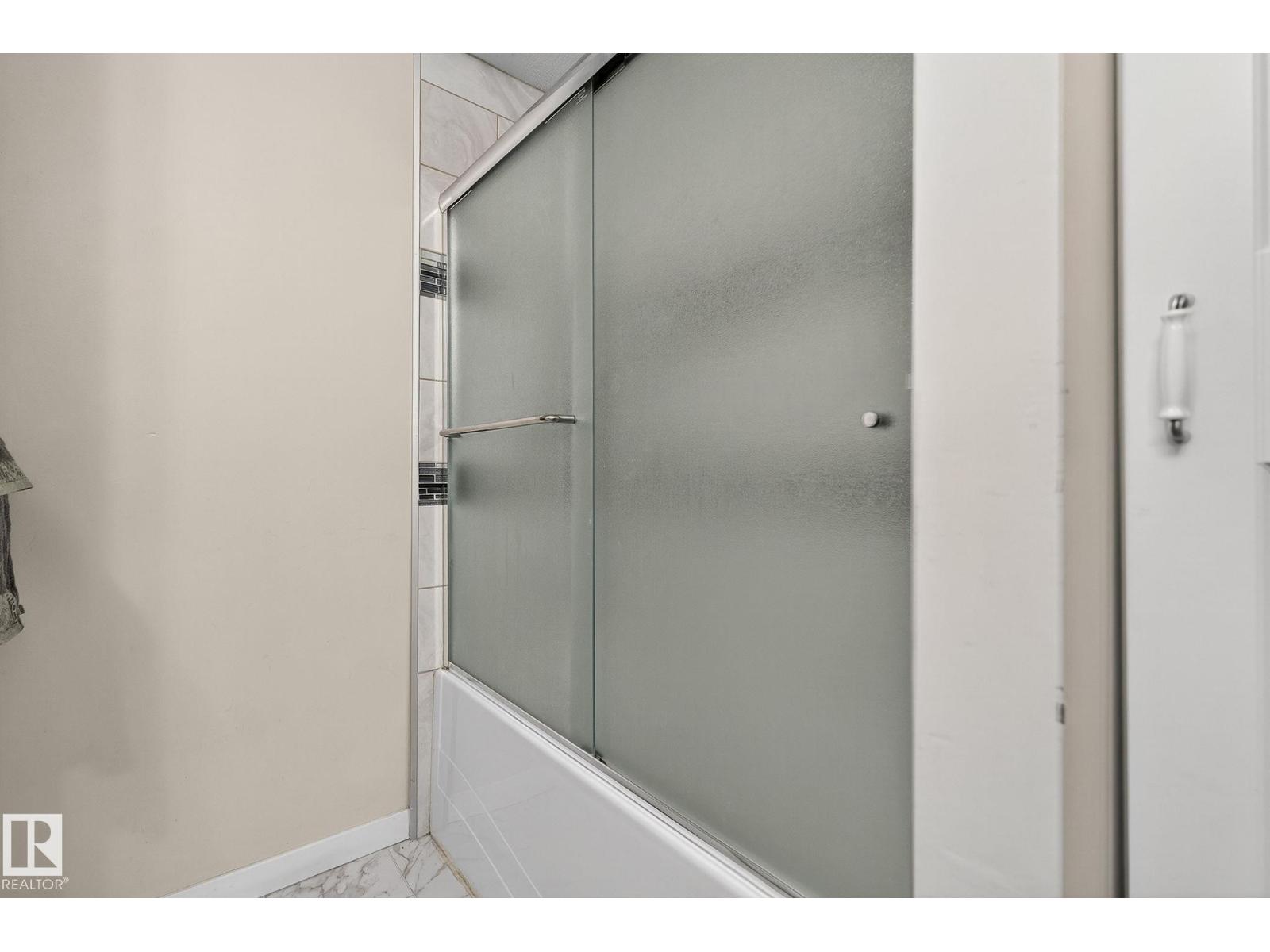 #3 1920 Millwoods Rd E Nw, Edmonton, Alberta  T6L 7C7 - Photo 13 - E4461994