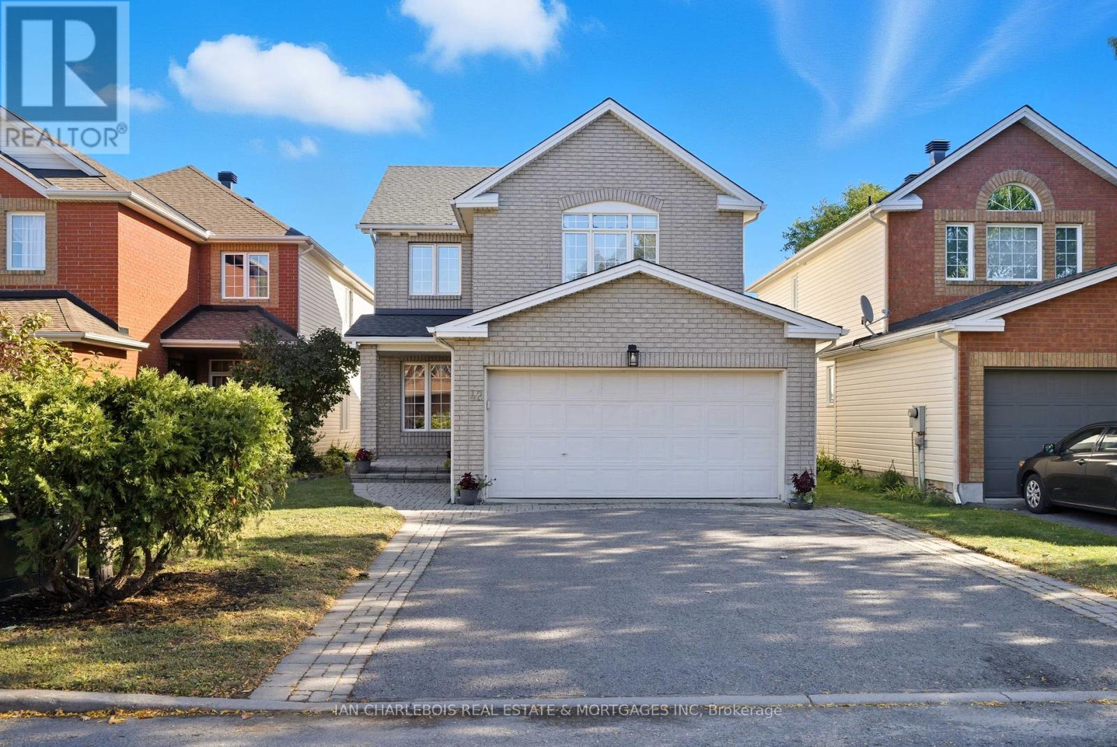 42 BELLINGHAM PLACE, Ottawa, Ontario
