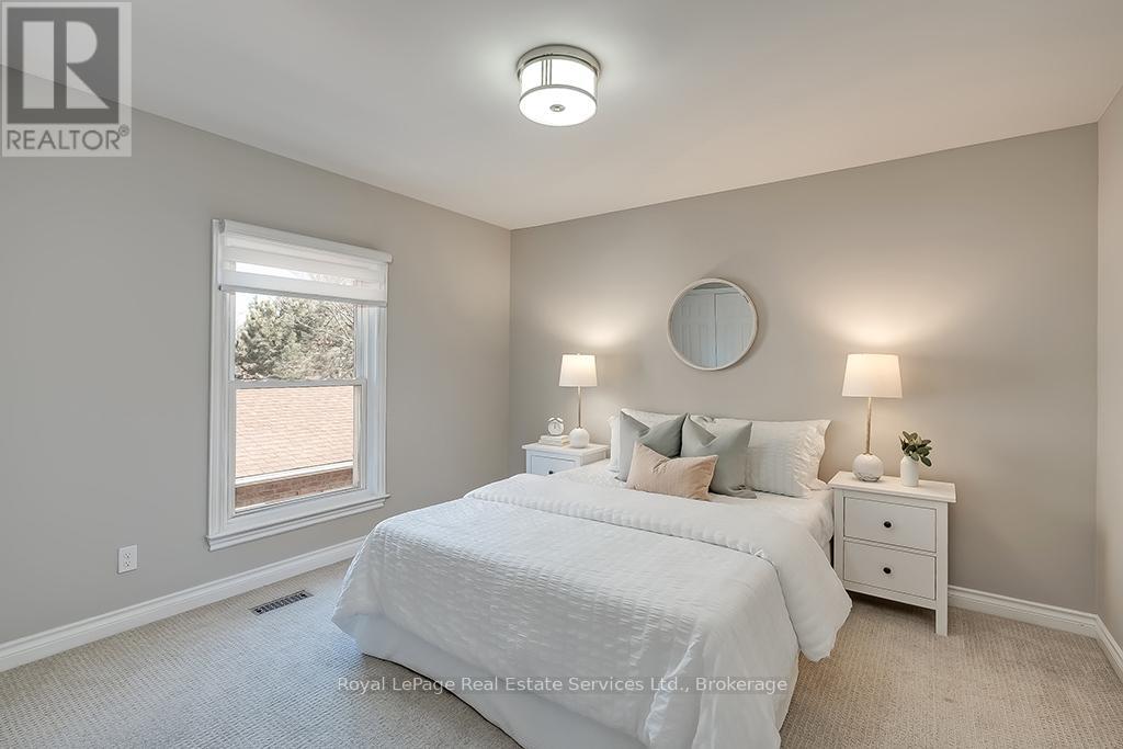 1225 Old Post Drive, Oakville, Ontario  L6M 1A5 - Photo 32 - W12460833