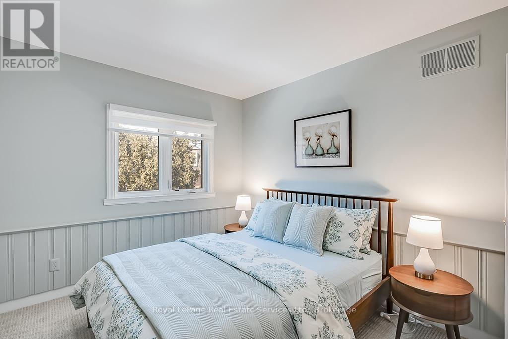 1225 Old Post Drive, Oakville, Ontario  L6M 1A5 - Photo 34 - W12460833