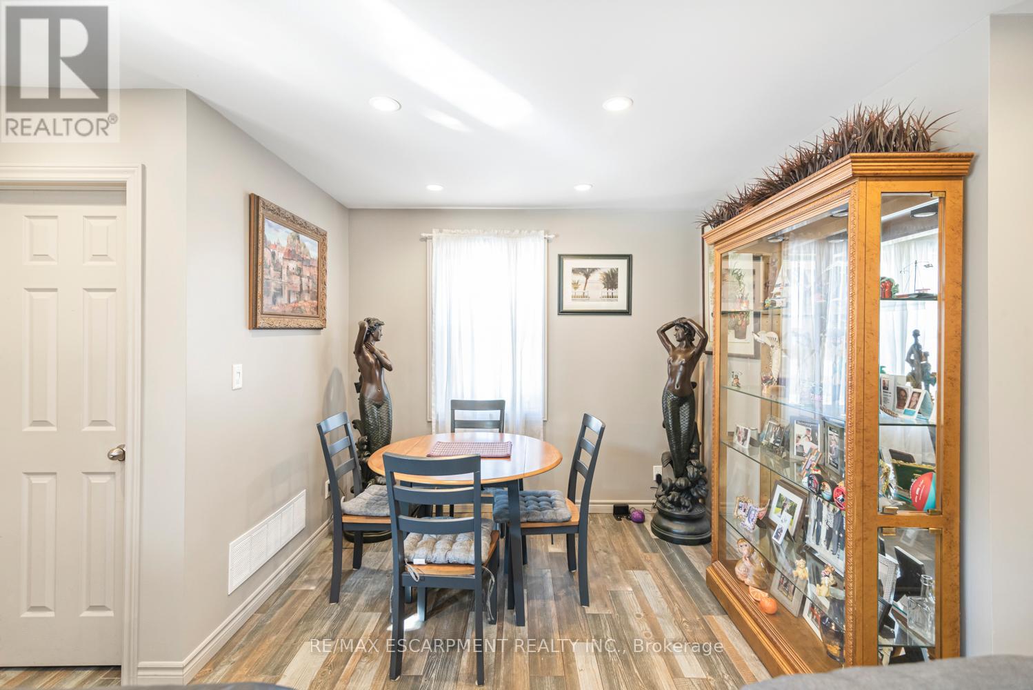 199 Kimberly Drive, Hamilton, Ontario  L8K 4L2 - Photo 13 - X12075455
