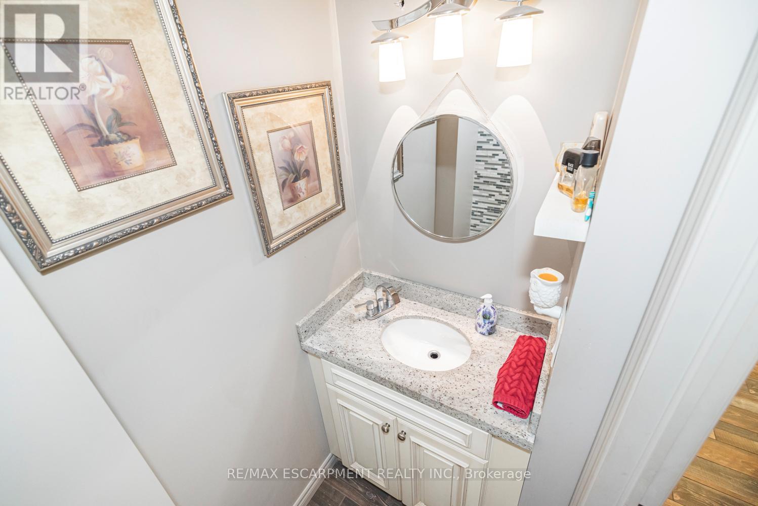 199 Kimberly Drive, Hamilton, Ontario  L8K 4L2 - Photo 17 - X12075455