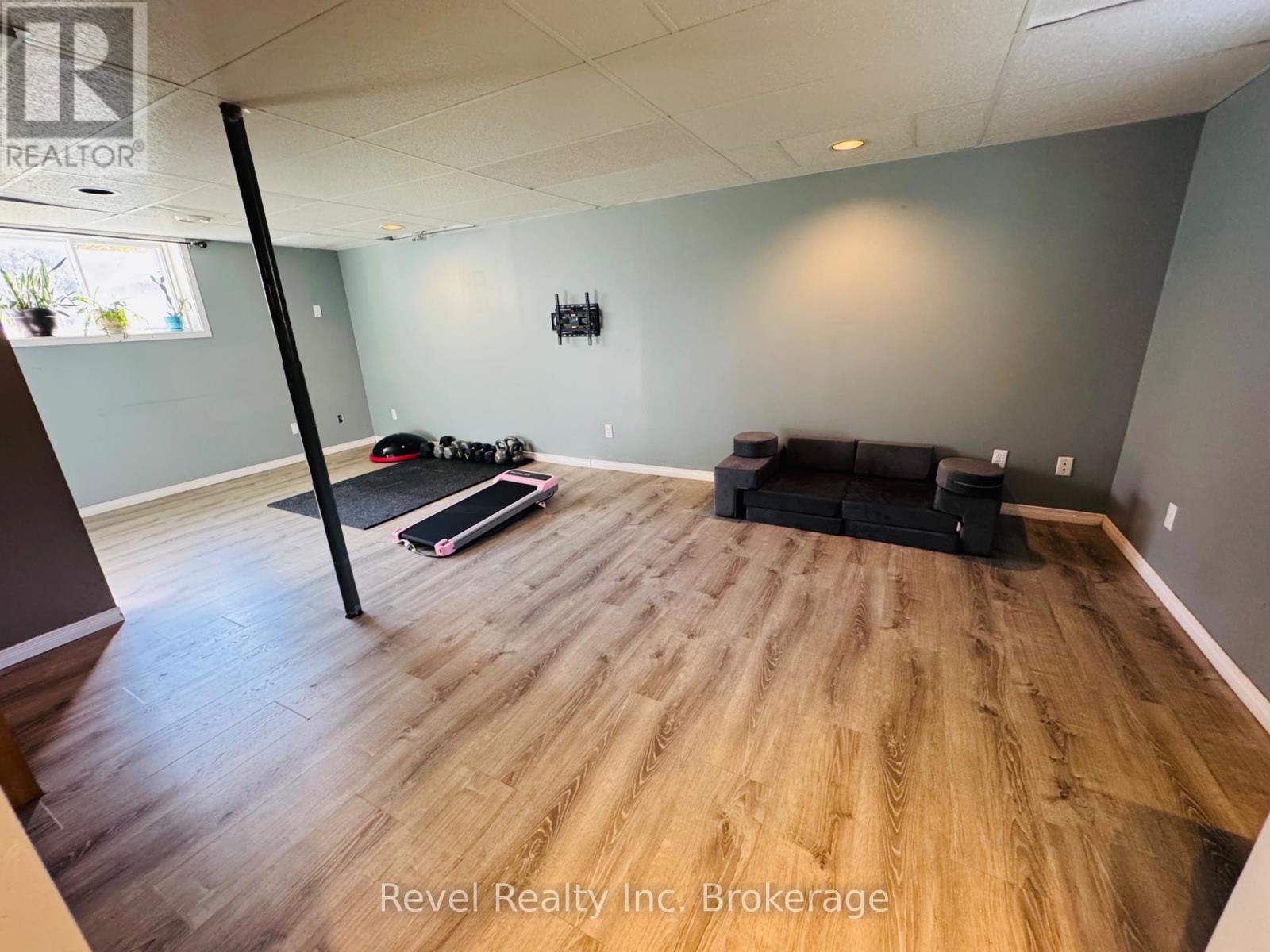 2131 Pearson Street, North Bay, Ontario  P1B 6V2 - Photo 25 - X12460840