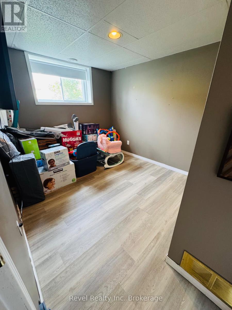 2131 Pearson Street, North Bay, Ontario  P1B 6V2 - Photo 34 - X12460840