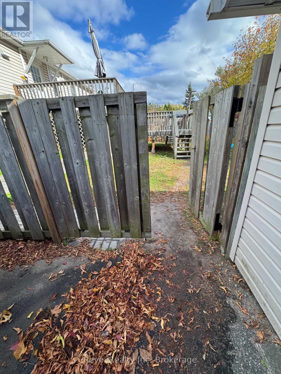 2131 Pearson Street, North Bay, Ontario  P1B 6V2 - Photo 40 - X12460840