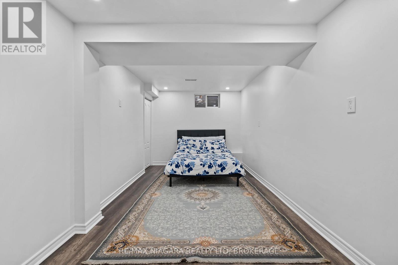 57 Woodrow Street, St. Catharines (Secord Woods), Ontario  L2P 2A4 - Photo 27 - X12460892