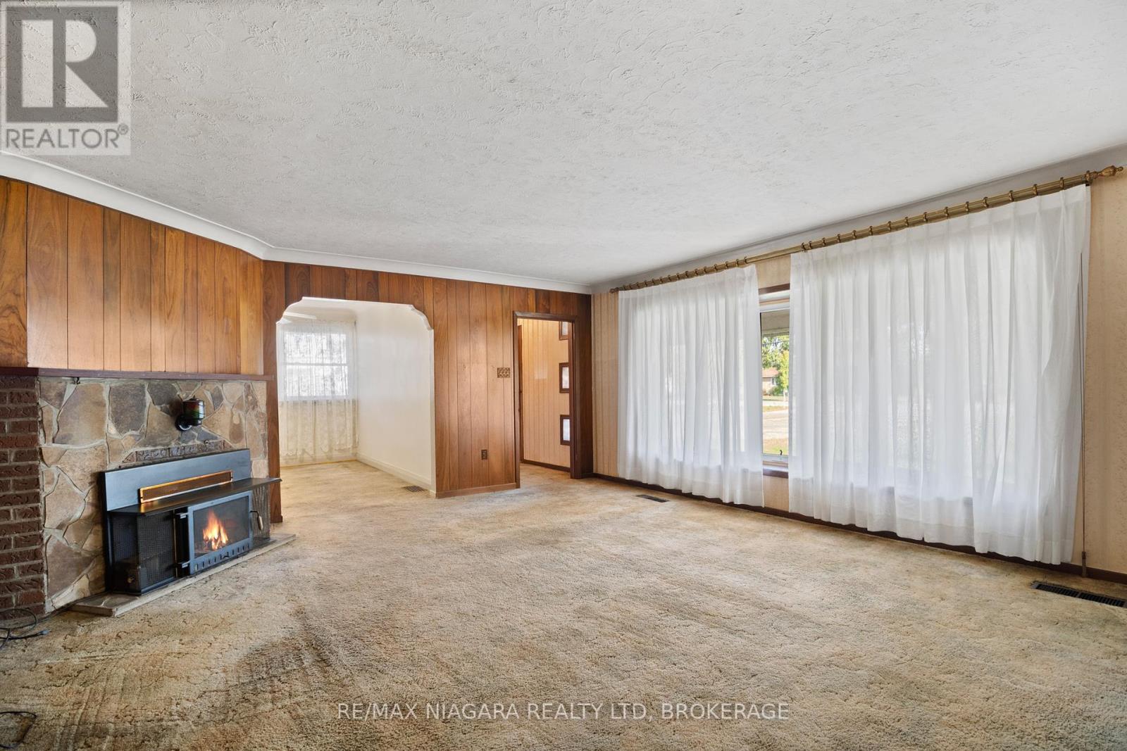 613 Queenston Road, Niagara-On-The-Lake, Ontario L0S 1J0 - Photo 7 - X12460907