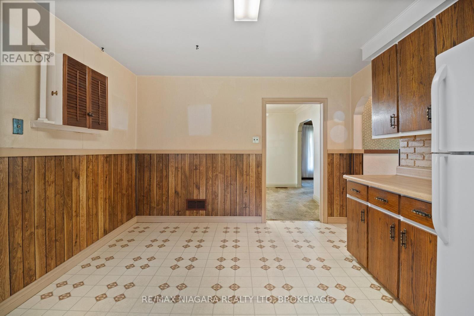 613 Queenston Road, Niagara-On-The-Lake, Ontario L0S 1J0 - Photo 9 - X12460907