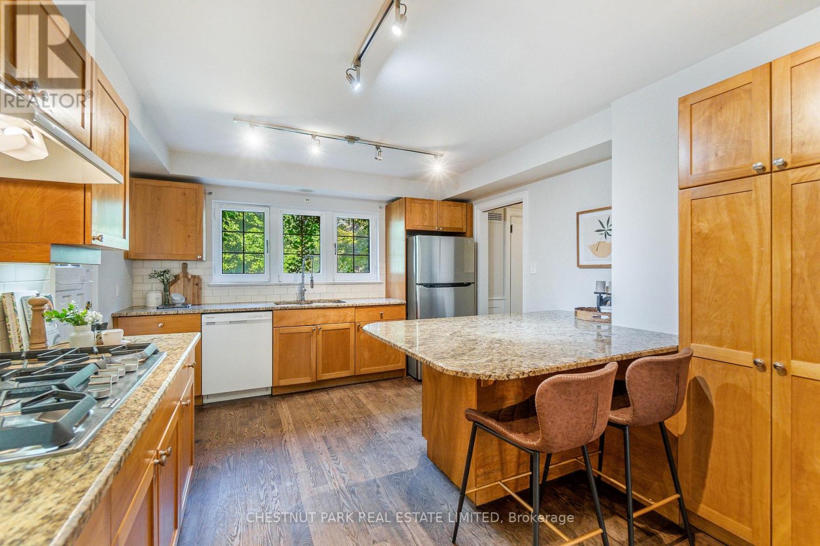 2 Garland Avenue, Toronto, Ontario  M4N 2X7 - Photo 16 - C12460763