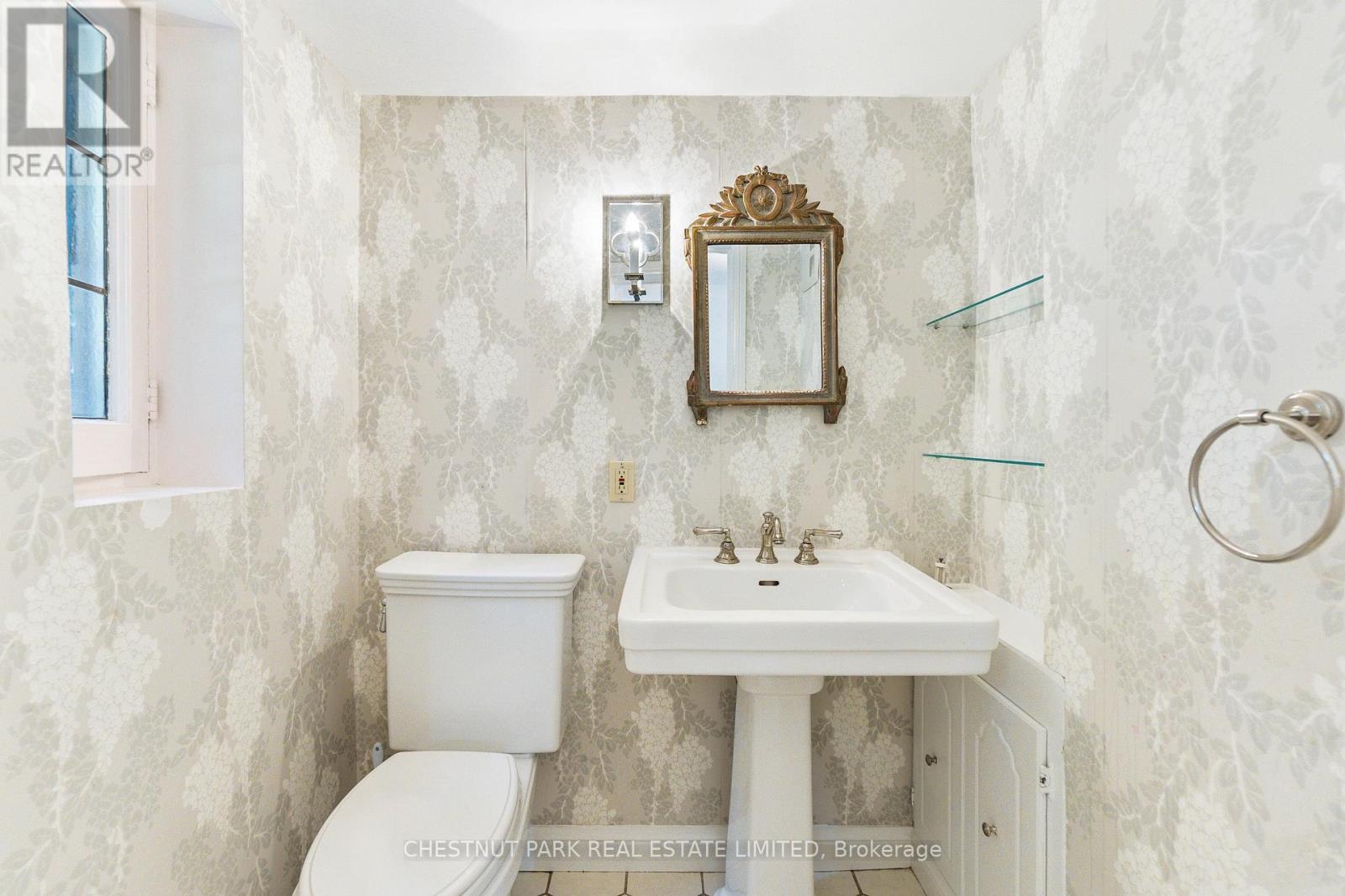 2 Garland Avenue, Toronto, Ontario  M4N 2X7 - Photo 20 - C12460763