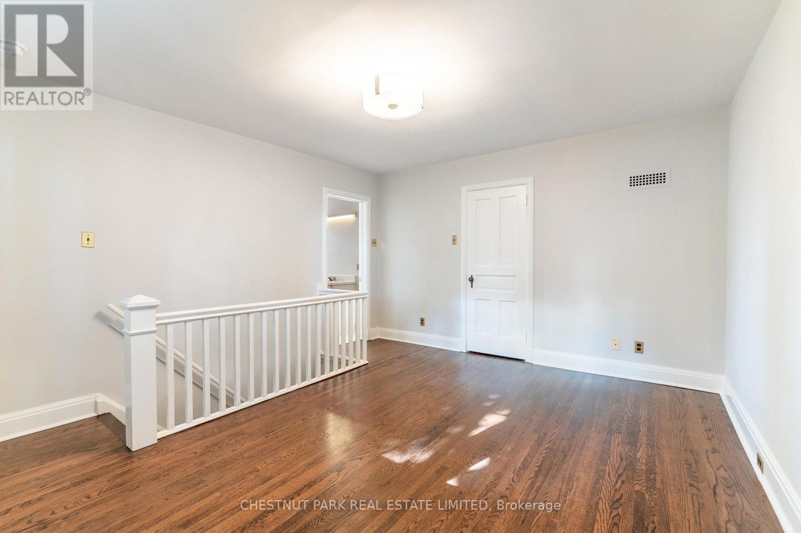 2 Garland Avenue, Toronto, Ontario  M4N 2X7 - Photo 34 - C12460763