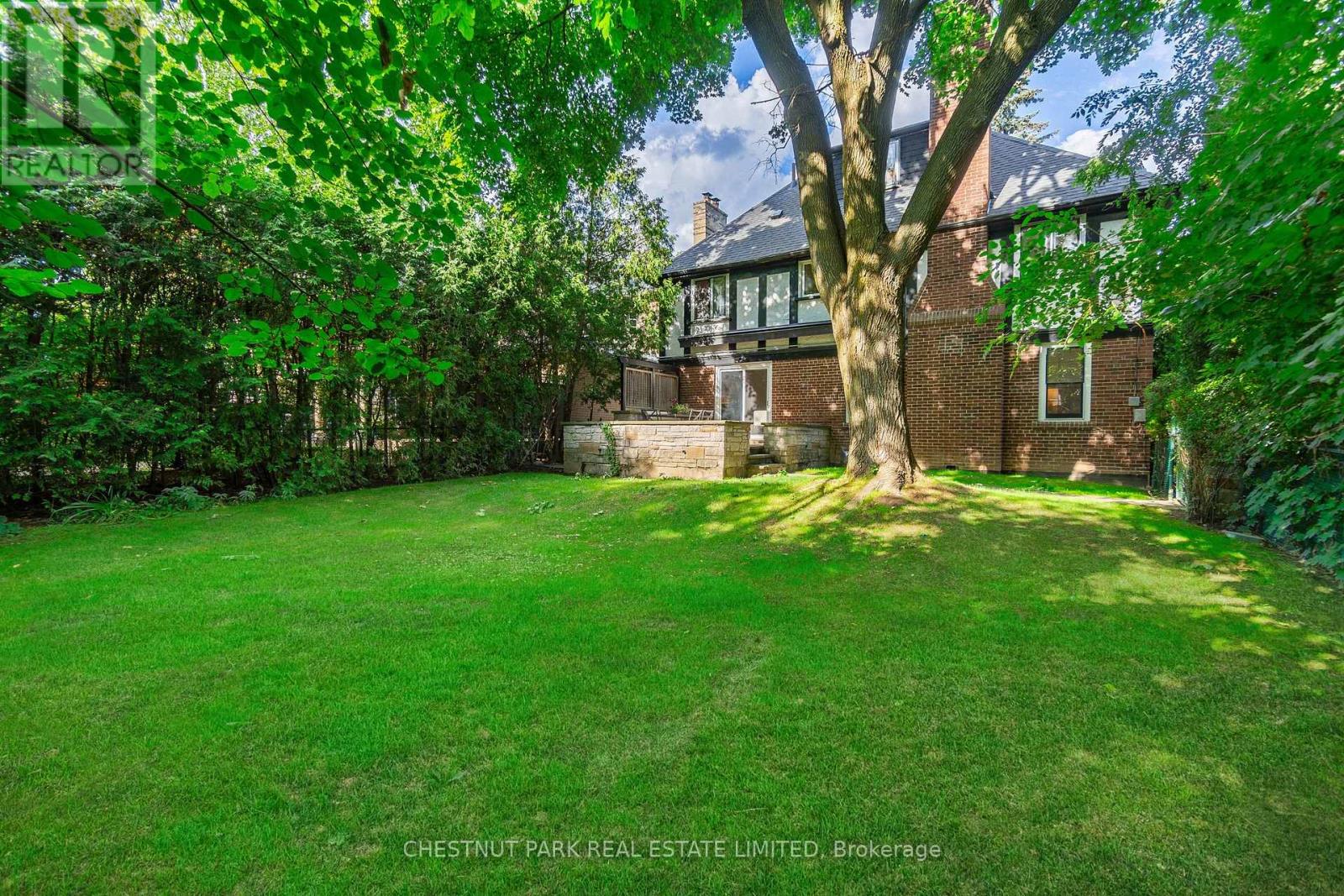 2 Garland Avenue, Toronto, Ontario  M4N 2X7 - Photo 39 - C12460763