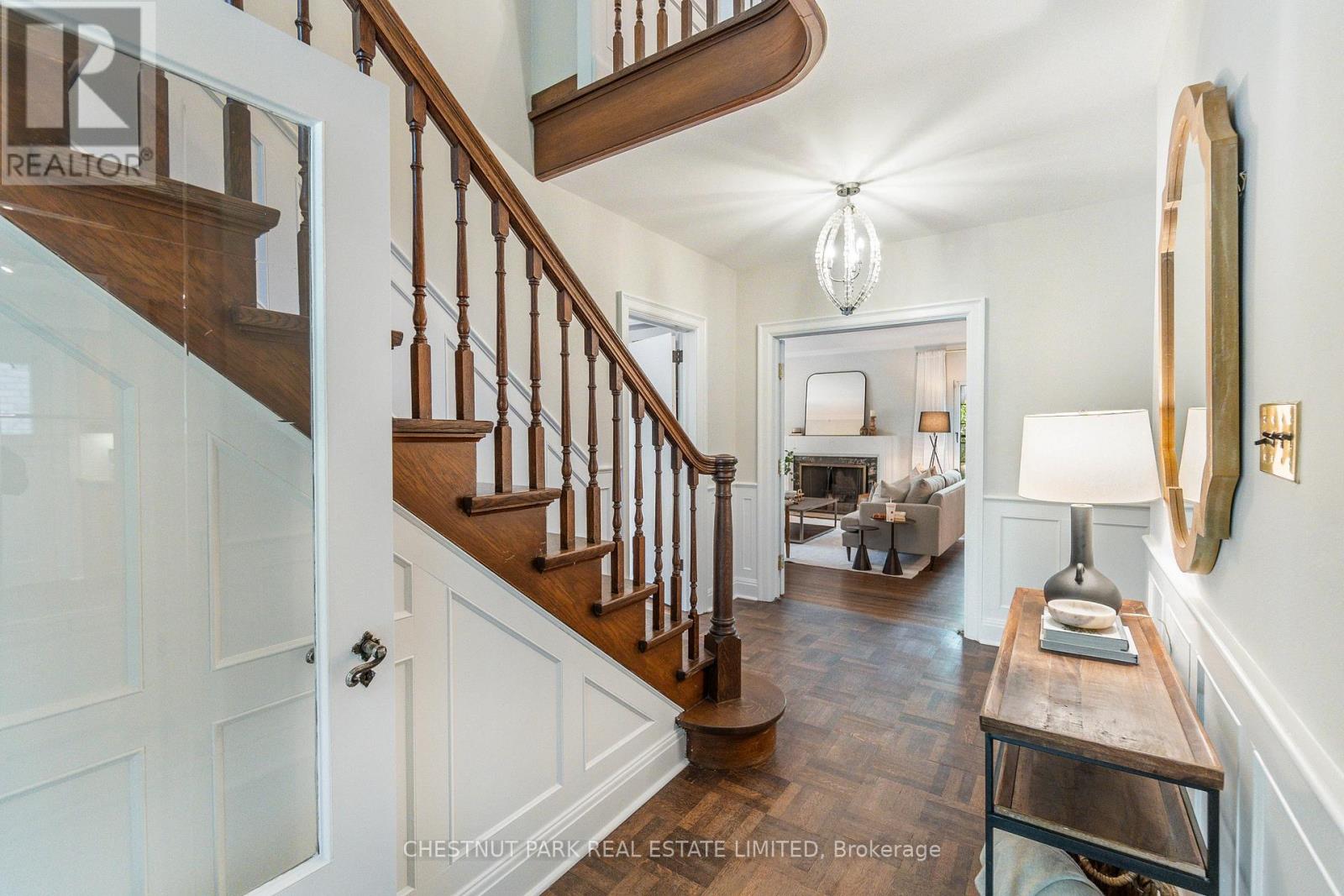 2 Garland Avenue, Toronto, Ontario  M4N 2X7 - Photo 4 - C12460763
