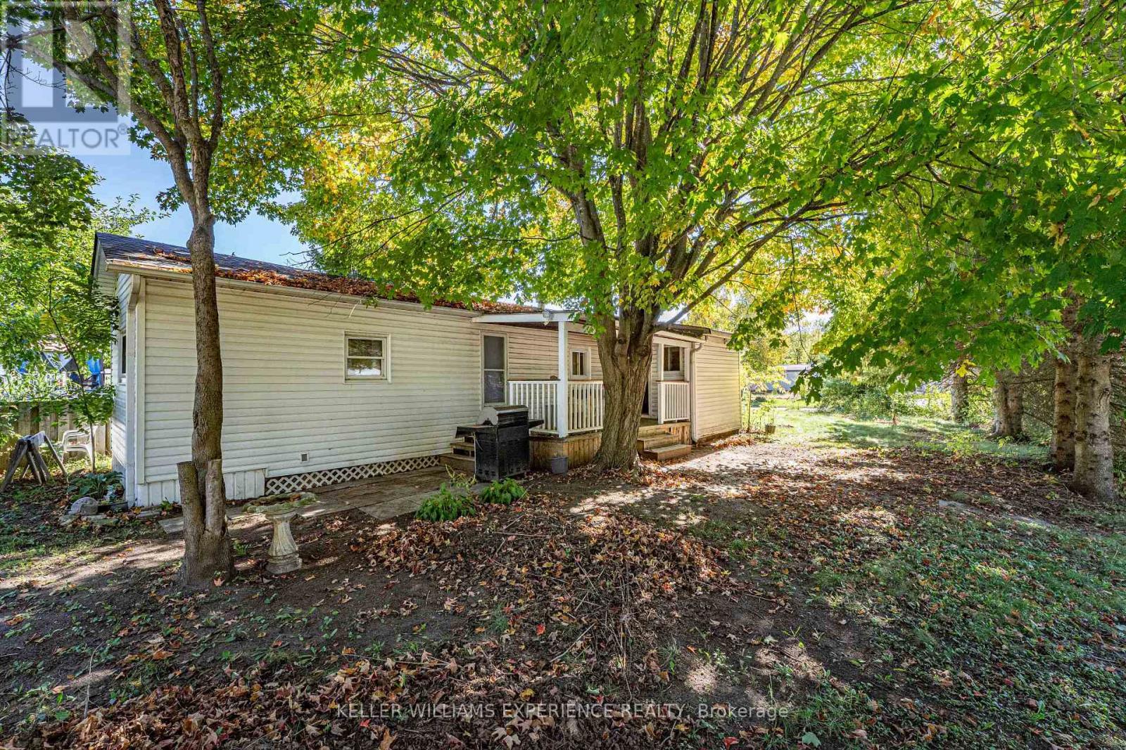 2 East Street, Essa, Ontario  L3W 0A5 - Photo 2 - N12437196