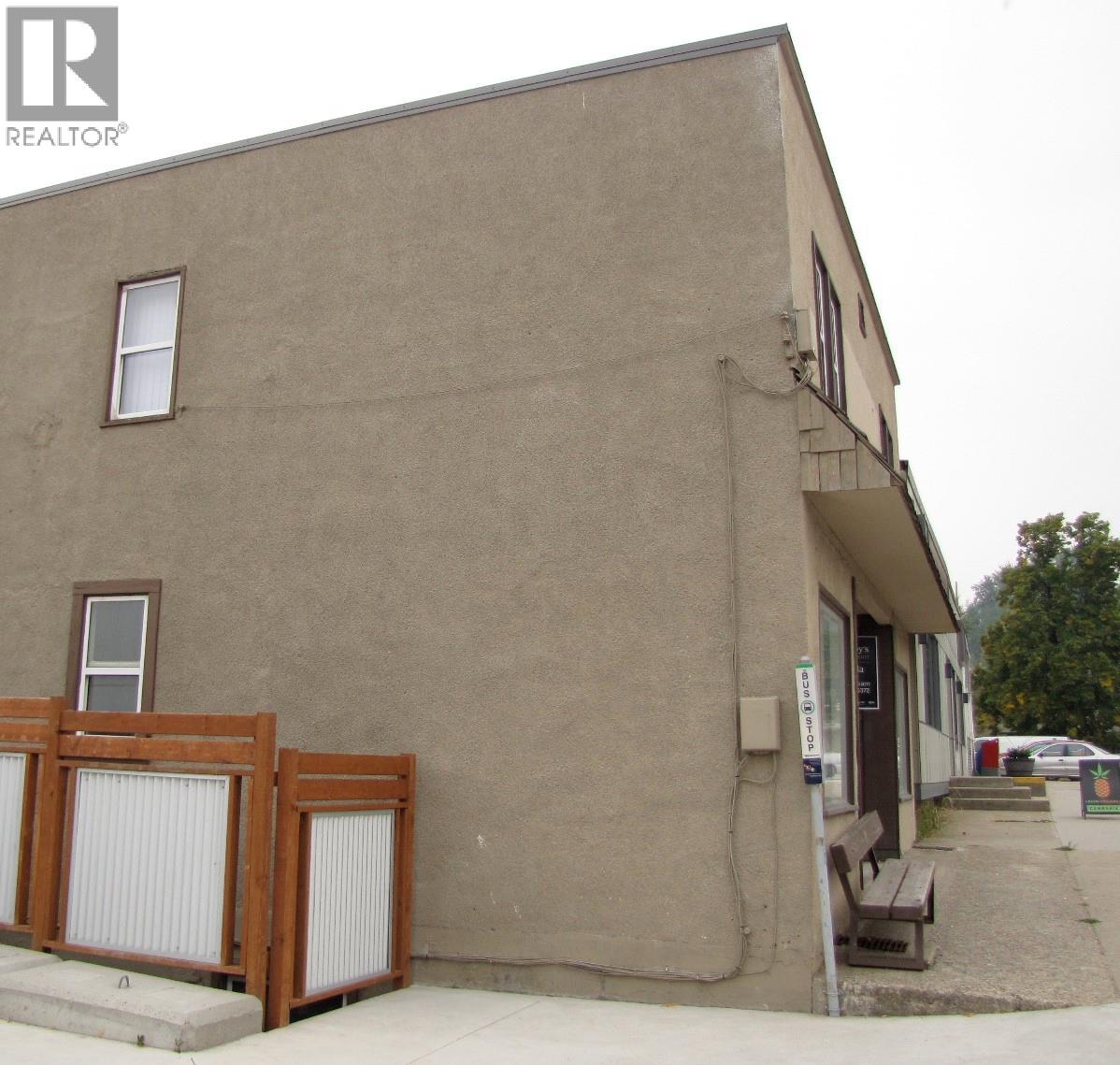 860 Schofield Highway, Warfield, British Columbia  V1R 2G9 - Photo 3 - 10365796