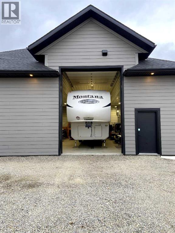 1474 Twp314, Rural Mountain View County, Alberta  T0M 0W0 - Photo 47 - A2264170