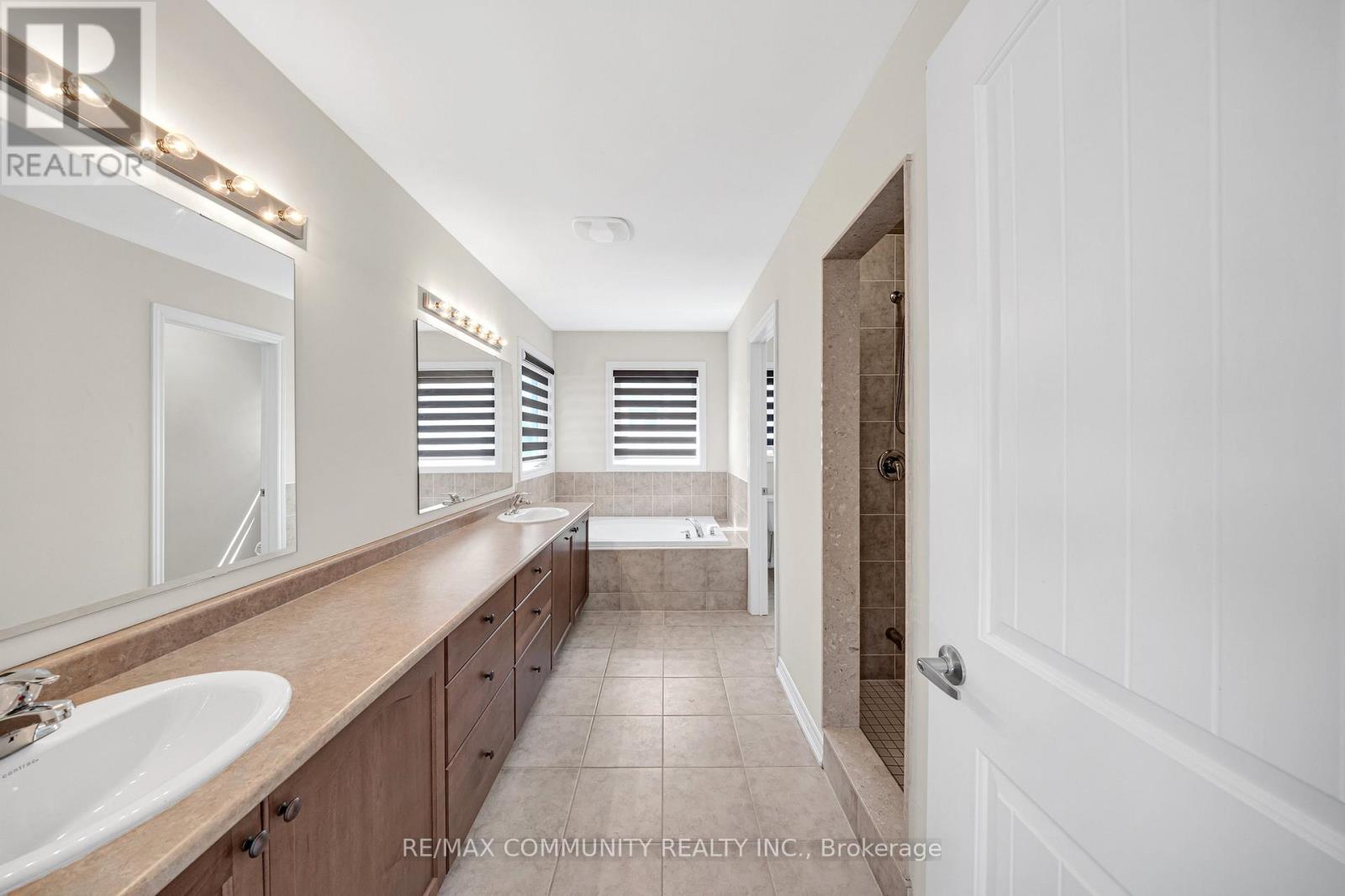 242 Kenneth Cole Drive, Clarington, Ontario  L1C 3K2 - Photo 23 - E12460743