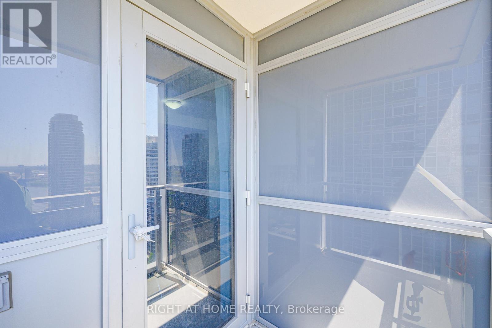 2503 - 255 Village Green Square, Toronto, Ontario  M1S 0L3 - Photo 39 - E12460750