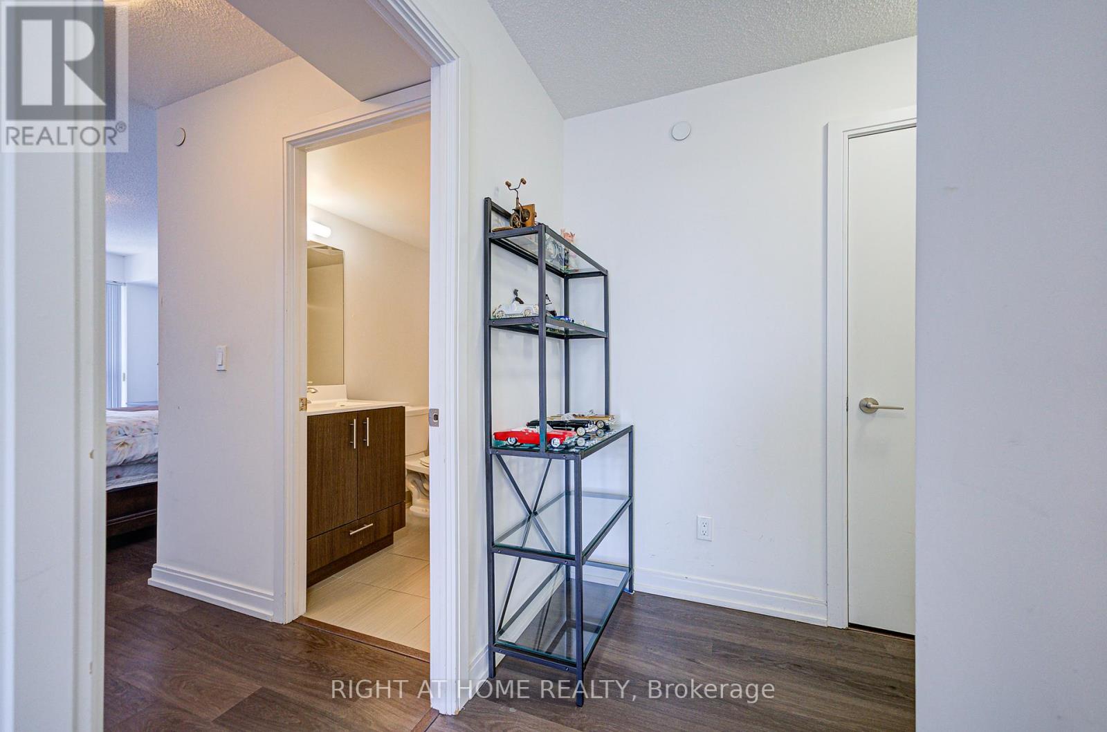 2503 - 255 Village Green Square, Toronto, Ontario  M1S 0L3 - Photo 7 - E12460750