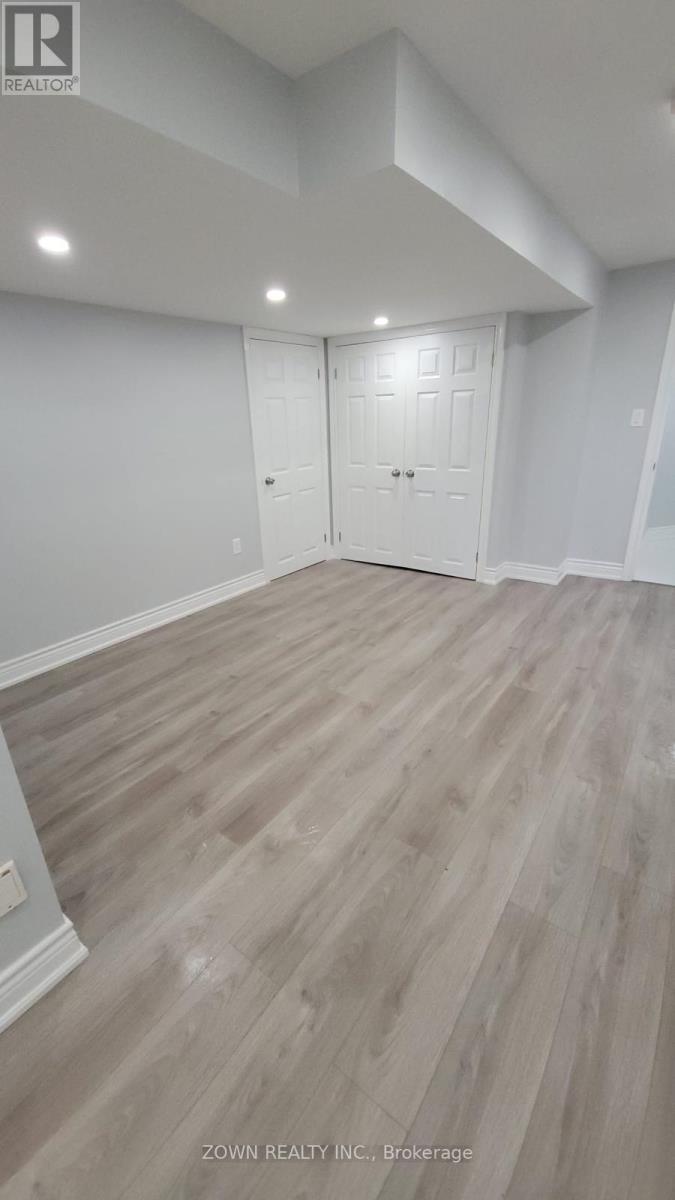 1668 Portland Court, Pickering, Ontario  L1V 5L4 - Photo 5 - E12460752