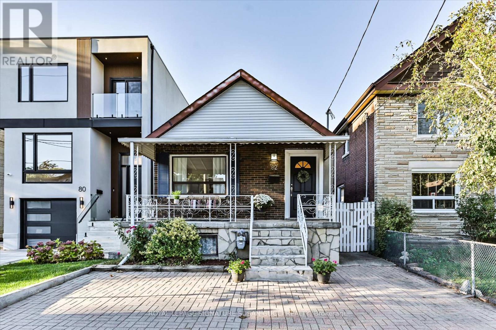 82 BARKER AVENUE, Toronto, Ontario