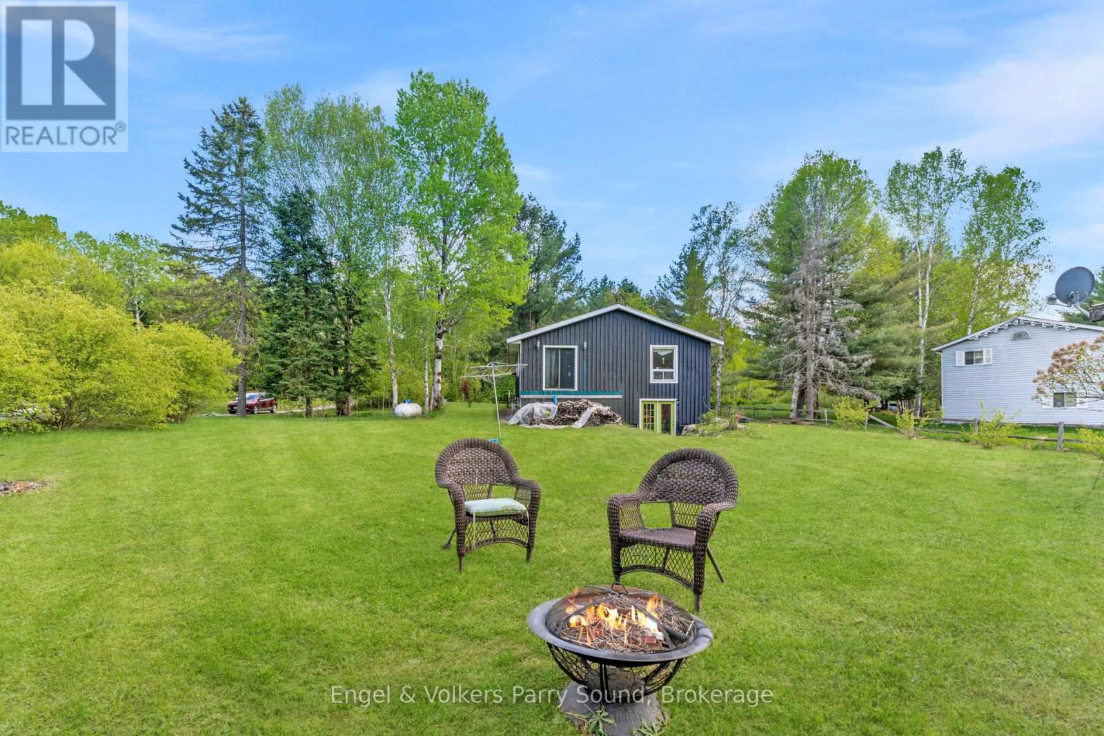 34 Gordon Point Road, Magnetawan, Ontario  P0A 1P0 - Photo 36 - X12460861