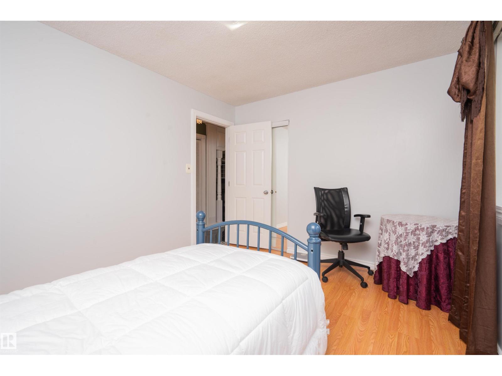 8721 152 St Nw, Edmonton, Alberta  T5R 1L9 - Photo 5 - E4462003