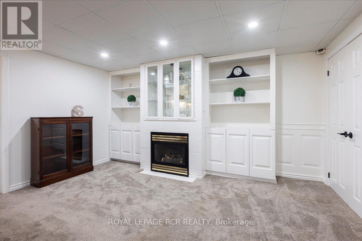 501 Samuel Harper Court, East Gwillimbury, Ontario  L0G 1M0 - Photo 30 - N12460746