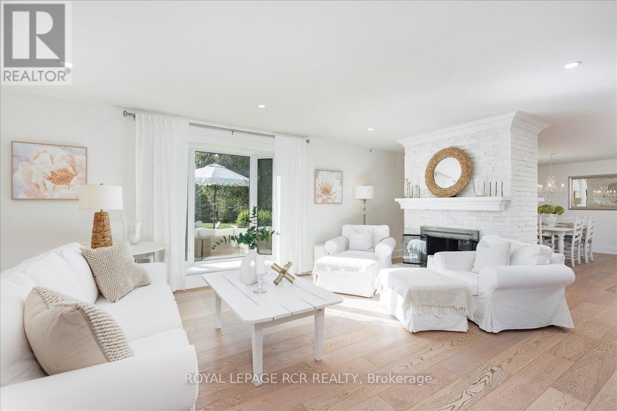 501 Samuel Harper Court, East Gwillimbury, Ontario  L0G 1M0 - Photo 8 - N12460746