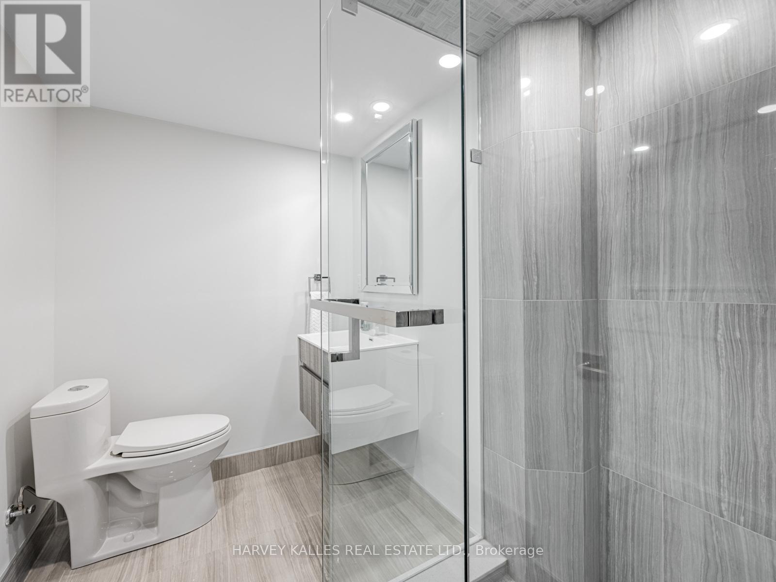 106 Bay Hill Drive, Vaughan, Ontario  L4K 1G9 - Photo 20 - N12460751